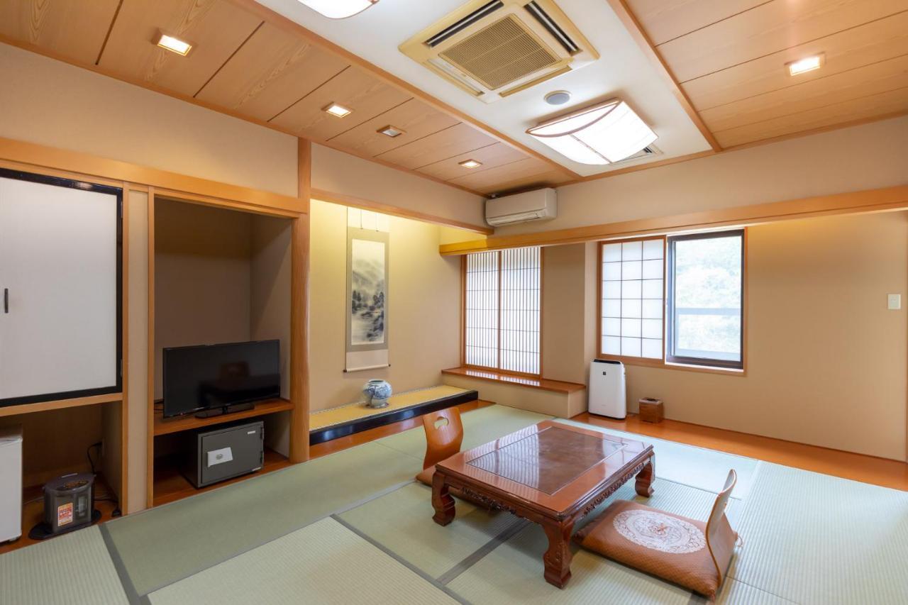 天然温泉白川郷の湯 Hotel Shirakawa  Exterior photo
